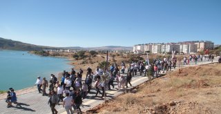 Huzurun Geldiği Tuncelide Yamaç Paraşütü Akrobasi Şampiyonası