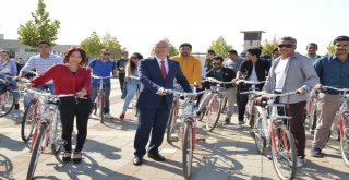 Bisikletler Öğrencilerin Kullanımına Sunuldu