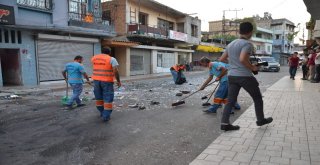 Alkollü Şahıs Eline Ne Geçtiyse Dışarı Atıp İntihar Etmek İstedi