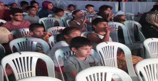 Açıkhava Sineması Geleneği Zeytinburnunda Yeniden Canlandırıldı