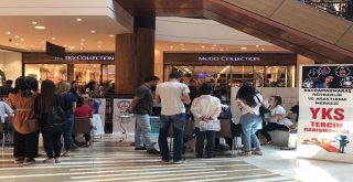 Üniversite Adayı Öğrenciler, Tercihi Piazzada Yapıyor