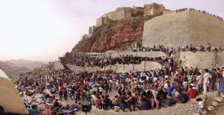 Yemendeki Kahire Kalesi Yeniden Ziyarete Açıldı