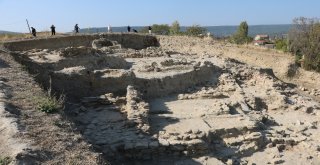 Maydos Kilisetepe Höyüğünde 2 Bin 500 Yıllık Yayık Bulundu