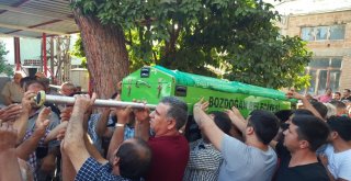 Misafirliğe Gittikleri Evde Öldüren Çift Son Yolculuklarına Birlikte Uğurlandı