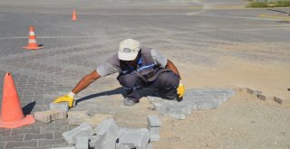 Kırıkkale Belediyesi Mahallelerdeki Peyzaj Ve Asfalt Çalışmalarını Sürdürüyor