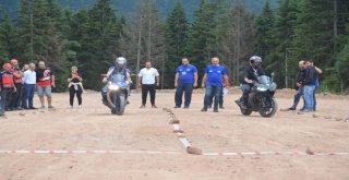 En Yavaş Motosiklet Olabilmek İçin Yarıştılar