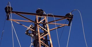 Dicle Elektrik Kaçakla Çok Yönlü Mücadele Ediyor