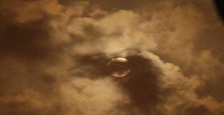 Adanada Kanlı Ay Tutulması Güzel Görüntüler Oluşturdu