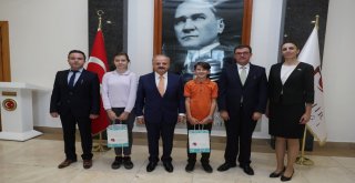 Vali Çakacak Eğitimcileri Ve Öğrencileri Ağırladı