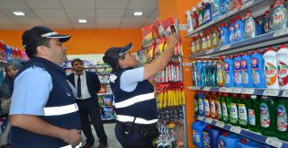 Büyükşehir Zabıtadan Marketlere Etiket Baskını