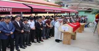 Yıldırım Düşmesi Sonucu Hayatını Kaybeden Genç Savcı Son Yolcuğuna Uğurlandı