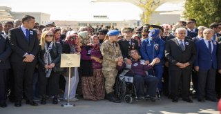 Batman Şehidini Babası Ve Kardeşi Asker Kıyafetiyle Uğurladı