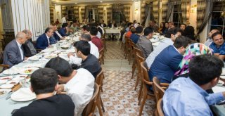 Vali Yardımcısı Parlak İçin Veda Yemeği