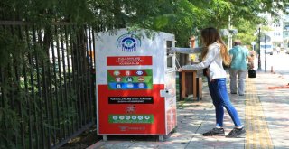 Odunpazarında 140 Noktaya Giysi Kumbarası Yerleştirildi