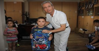 Bakkallar Odası Çocukları Sevindirdi