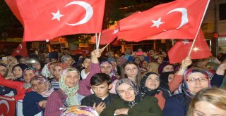 15 Temmuz Etkinlikleri Kapsamında Uğur Işılak Niksarda Konser Verdi