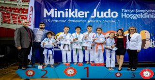 Kağıtspor, Türkiye Minikler Judo Şampiyonasında Zirvede