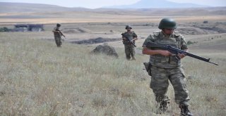 Mehmetçik, Kurban Bayramına Kars-Ermenistan Sınırında Girdi