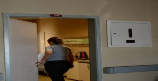 Kahraman Güvenlik Görevlisi Kalp Krizi Geçiren Vatandaşı Ölümden Kurtardı