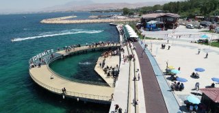 Vanda 9. Van Denizi Su Sporları Festivali Başladı