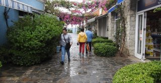Fırtınadan Çeşme Değil, Ekonomisi Etkilendi