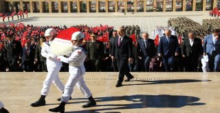 Bakan Soylu Gazilerle Birlikte Anıtkabirde