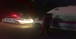 Kuşadasında Yangın, Dumandan Zehirlenen 2 Kişi Hastaneye Kaldırıldı