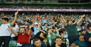Başkan Tatlıoğlunun Öğrencilerle Maç Keyfi