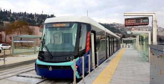 İSTANBULLULAR HALİÇ TRAMVAYINDAN ÇOK MEMNUN KALDI