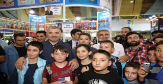 Kitap Fuarına İki Günde 150 Bin Ziyaretçi