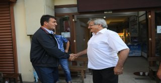 Başkan Dündar Vatandaşlarla Bayramlaştı