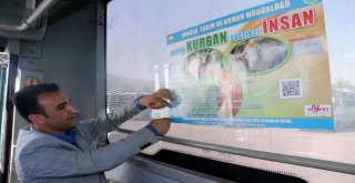 Manisada Afişli Kurban Bilgilendirmesi