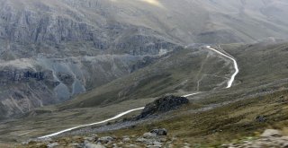 Denizden 2 Bin 200 Metre Yükseklikteki Yeşil Yol Çalışmaları Havadan Görüntülendi