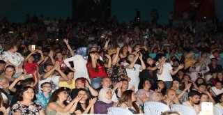 Akşehirde Fettah Can Konseri