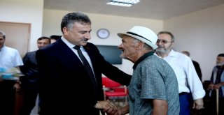 Emniyetten Bayram Öncesi Huzurevi Sakinlerine Moral Ziyareti