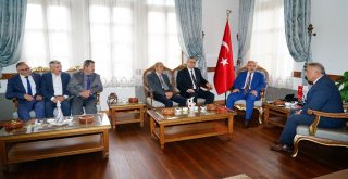 Kastamonu Valisi Yaşar Karadeniz
