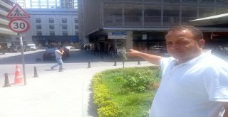 Taksici, Beyoğlunda Taksi Şoförüne Yapılan Saldırı Anını Anlattı