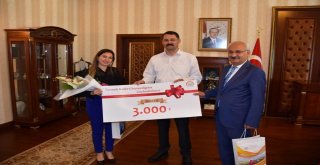 Girişimci Çiftçi Kadınlara Valilikten Ödül