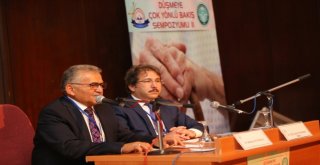 Dr. Büyükkılıç Sağlık Seminerinde Oturum Başkanlığı Yaptı