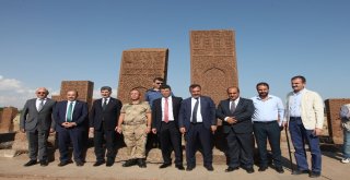 İçişleri Bakan Yardımcısı İnce Ahlatta