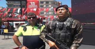 (Özel) Taksim Meydanında Duygulandıran Anlar