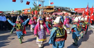 Ayvalıkta Zafer Bayramı Doruğa Çıktı