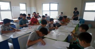 Çocuklara Oyunlarla Hayal Kurma Öğretildi