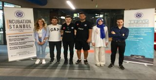 İaü Öğrencileri Türkiyeyi Uzaya Taşıyor