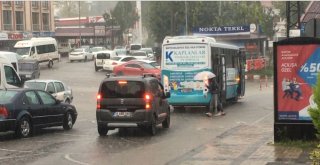 Sağanak Yağmur Bartında Etkili Oldu