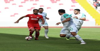 Spor Toto Süper Lig: Dg Sivasspor: 1 - Bursaspor: 0 (İlk Yarı)