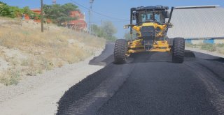Yıldıztepe Mahallesinde Sıcak Asfalt Çalışması Devam Ediyor