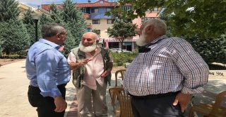 Başkan Çetinden Çocuklara Hediye