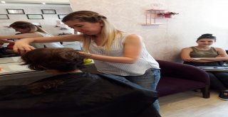 Manisada Berber Ve Kuaförlerde Bayram Yoğunluğu