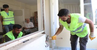 Engelli Vatandaşların Evlerini Engelsiz Hale Getiriliyor